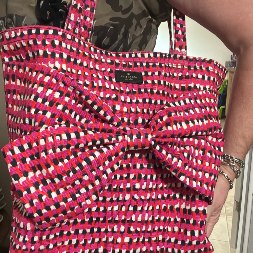 Kate spade fabric tote with large bow.